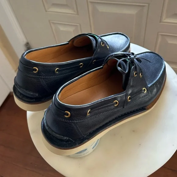 Gucci Web Accent Leather Boat Shoes Men’s Size 9.5 Dark Blue Excellent Condition